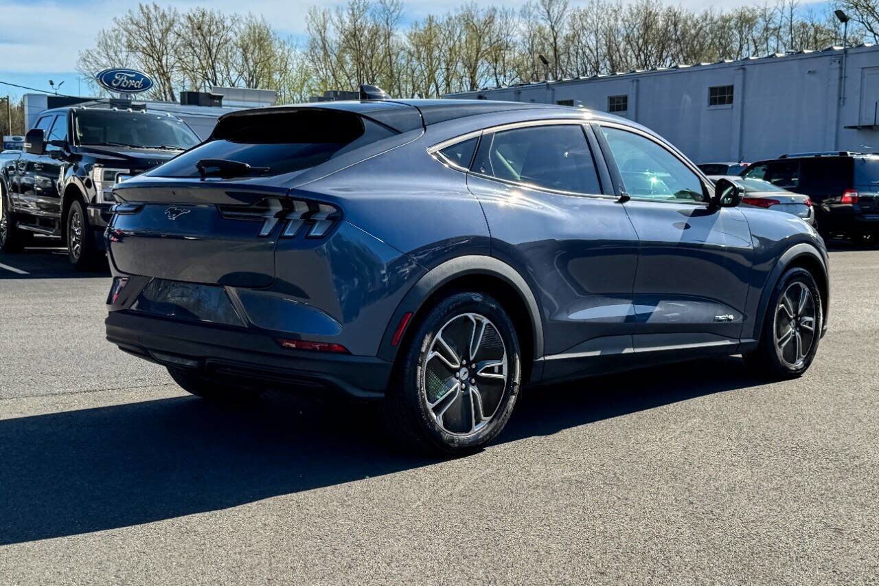 2021 Ford Mustang Mach-E Select photo 3