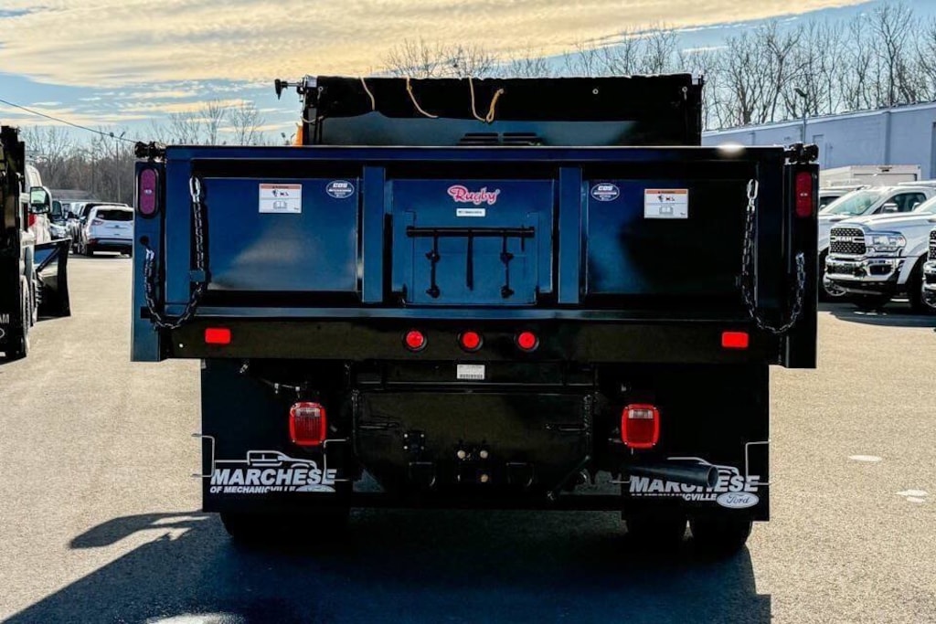 Used 2024 Ford F-350SD XLT Chassis