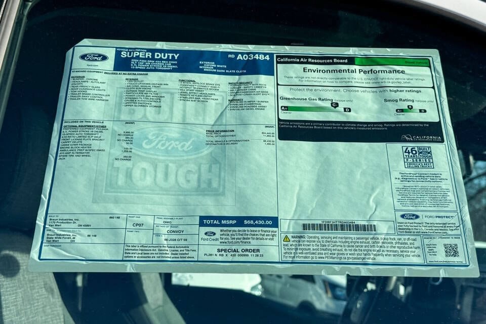 2024 Ford F-350 Super Duty Chassis Cab XLT - Photo 9