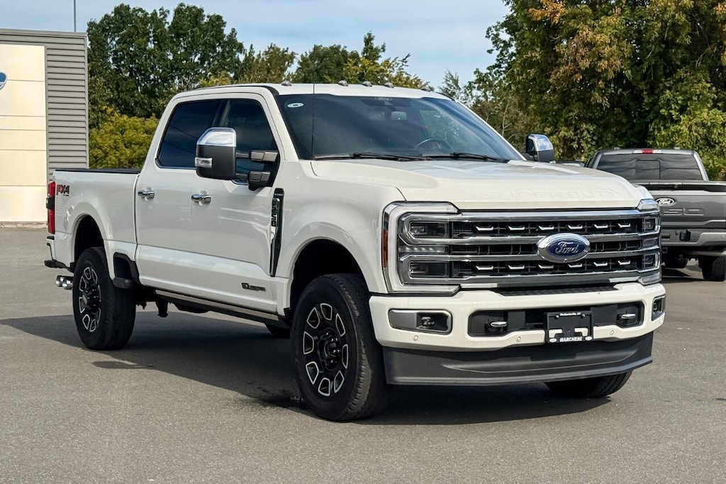 Used 2024 Ford F-250 Super Duty Platinum 4x4 4dr Crew Cab 6.8 ft. SB Pickup Pickup Truck