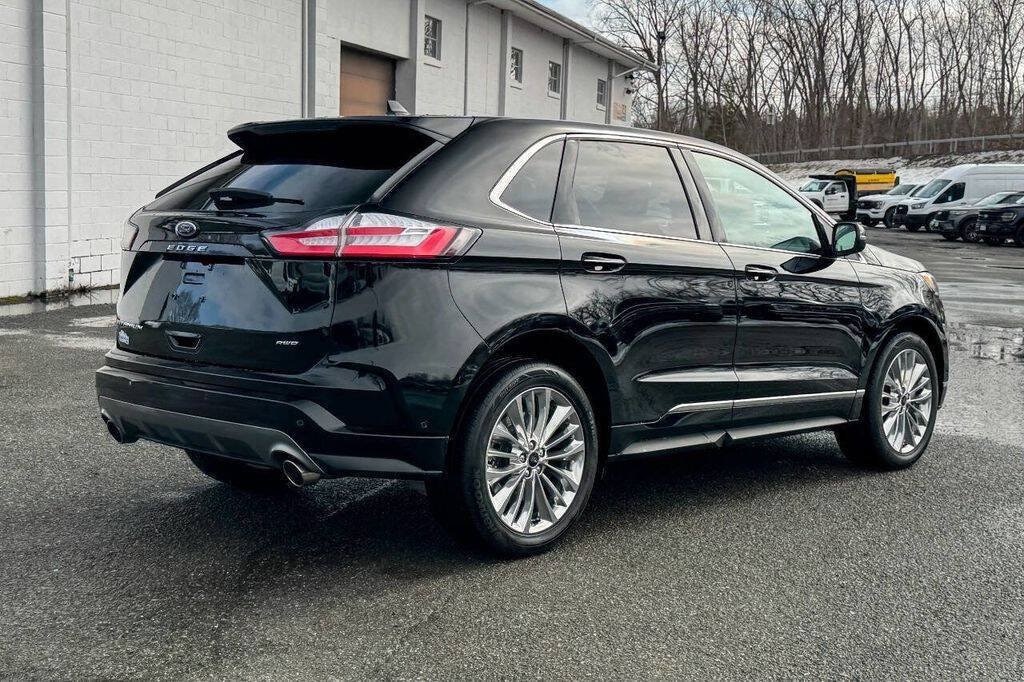 Used 2024 Ford Edge Titanium AWD 4dr SUV SUV