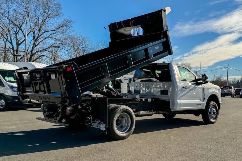 Used 2024 Ford F-350SD XLT Chassis