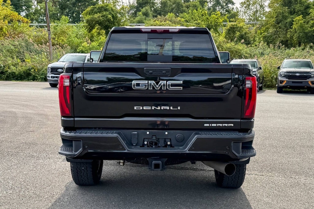 Used 2025 GMC Sierra 3500HD Denali Ultimate 4x4 4dr Crew Cab SB SRW Pickup Truck