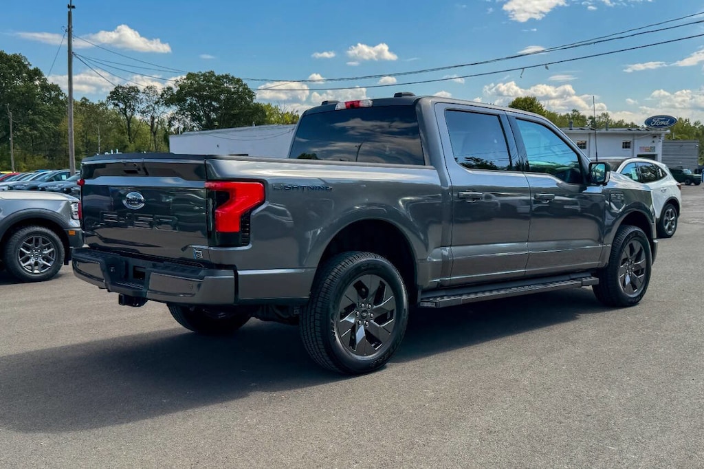 Used 2022 Ford F-150 Lightning XLT AWD 4dr SuperCrew 5.5 ft. SB Truck SuperCrew Cab