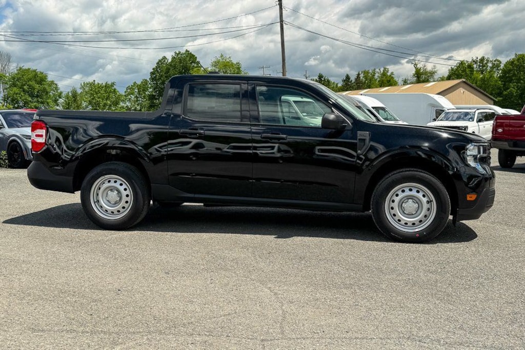 New 2026 Ford Maverick XL TRUCK