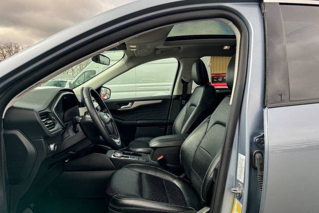 2022 Ford Escape SEL - Photo 16