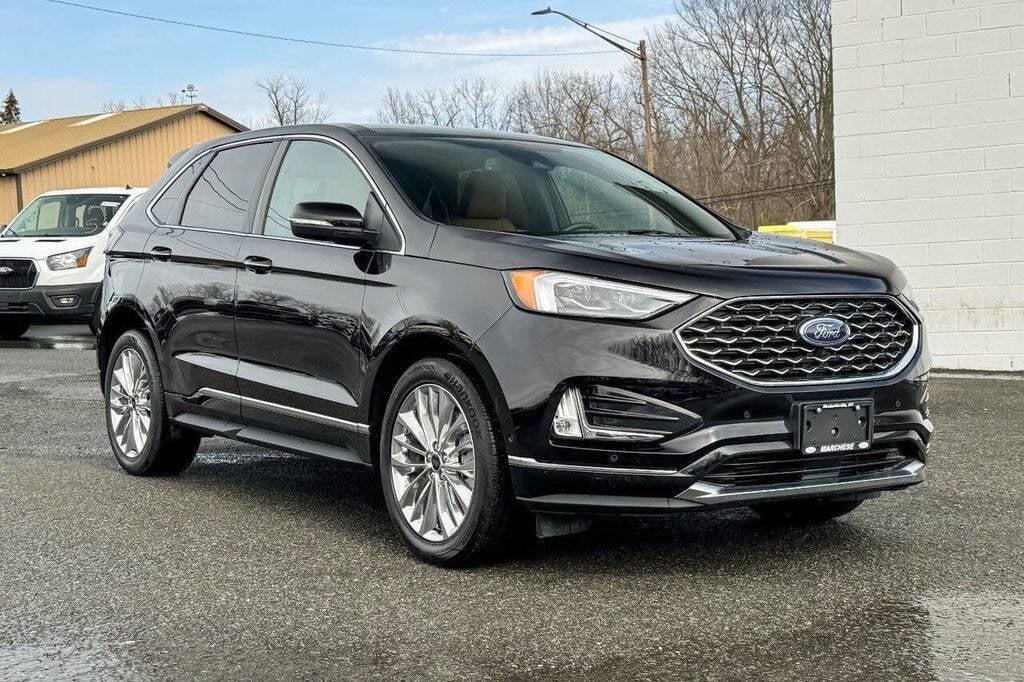 Used 2024 Ford Edge Titanium AWD 4dr SUV SUV