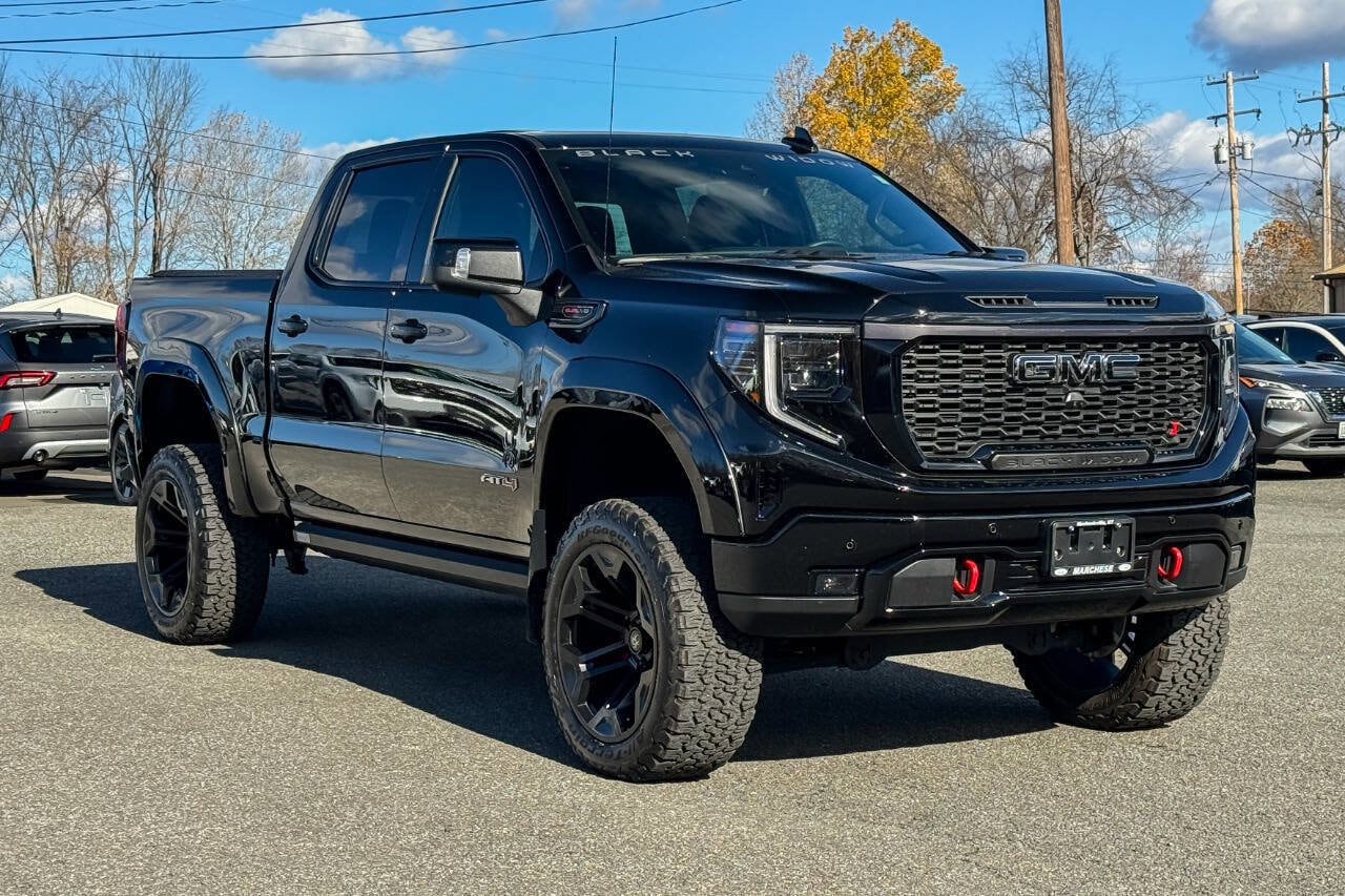 2024 GMC Sierra 1500 AT4's photo