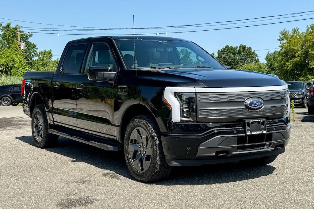 Certified 2023 Ford F-150 Lightning Lariat AWD 4dr SuperCrew 5.5 ft. SB Truck SuperCrew Cab