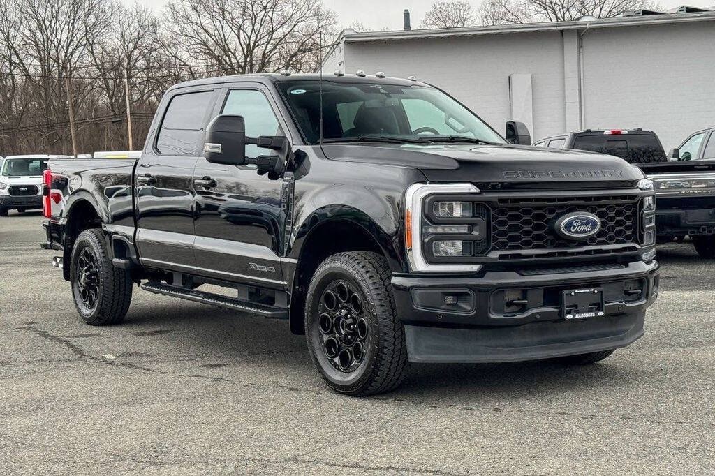 Used 2023 Ford F-250 Super Duty Lariat 4x4 4dr Crew Cab 6.8 ft. SB Pickup Pickup Truck