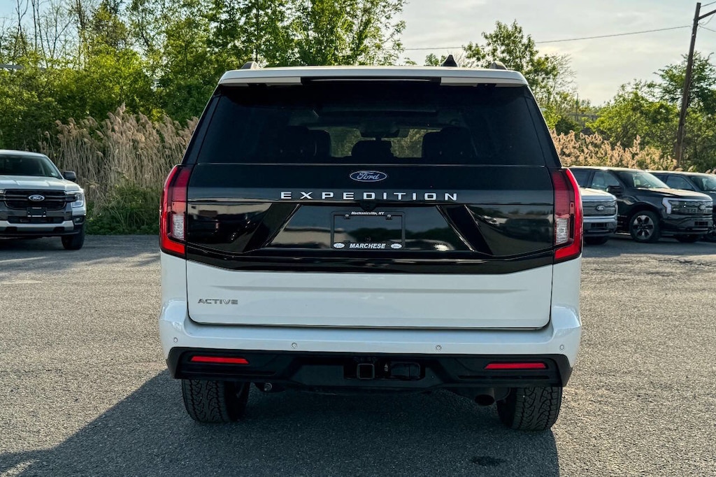 Used 2025 Ford Expedition Active SUV
