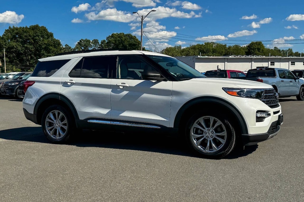 Used 2023 Ford Explorer XLT AWD 4dr SUV SUV