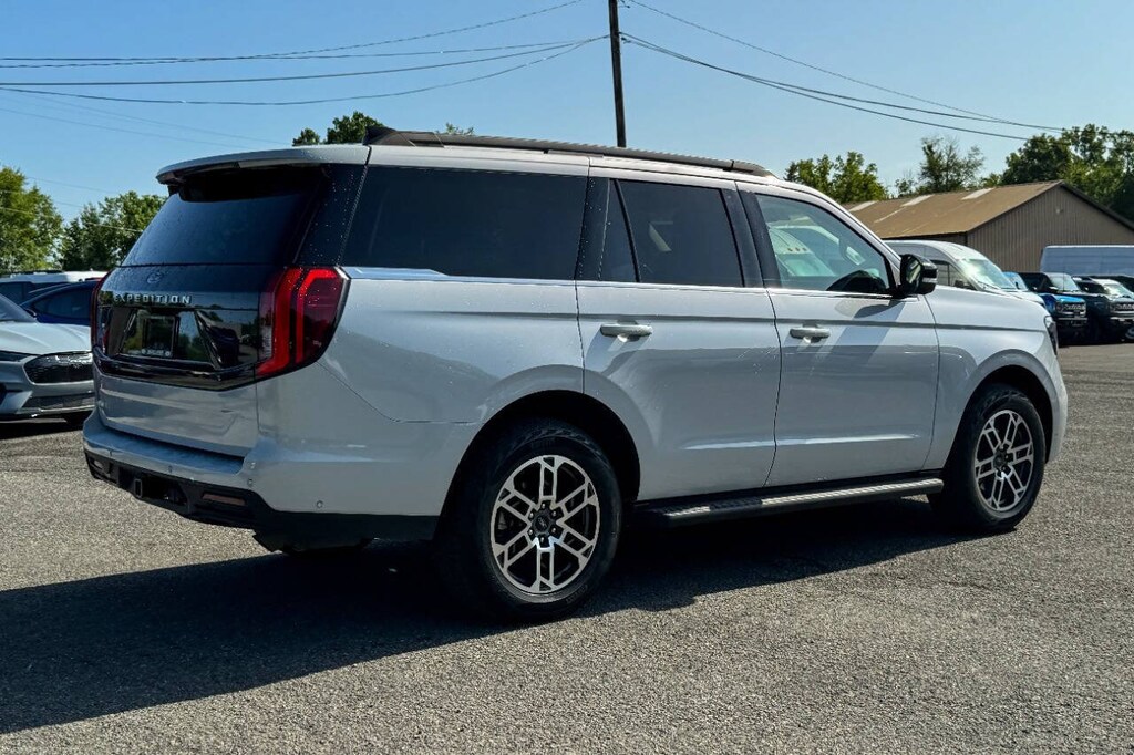 Used 2025 Ford Expedition Active SUV