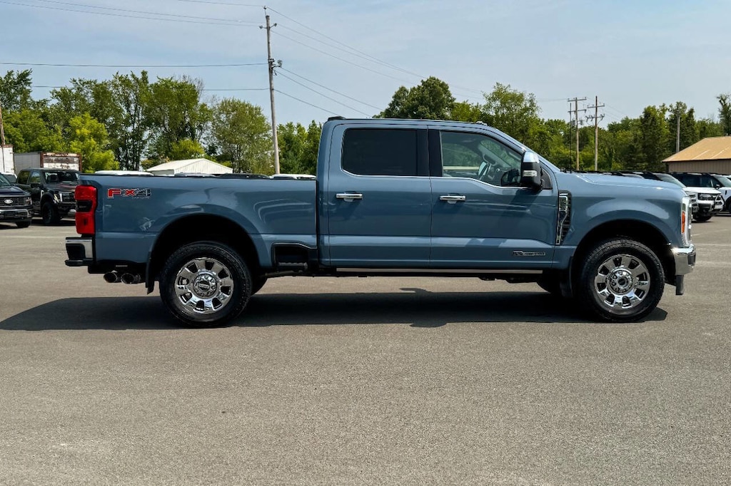 Used 2023 Ford F-250 Lariat 4x4 4dr Crew Cab 6.8 ft. SB Pickup Truck Crew Cab