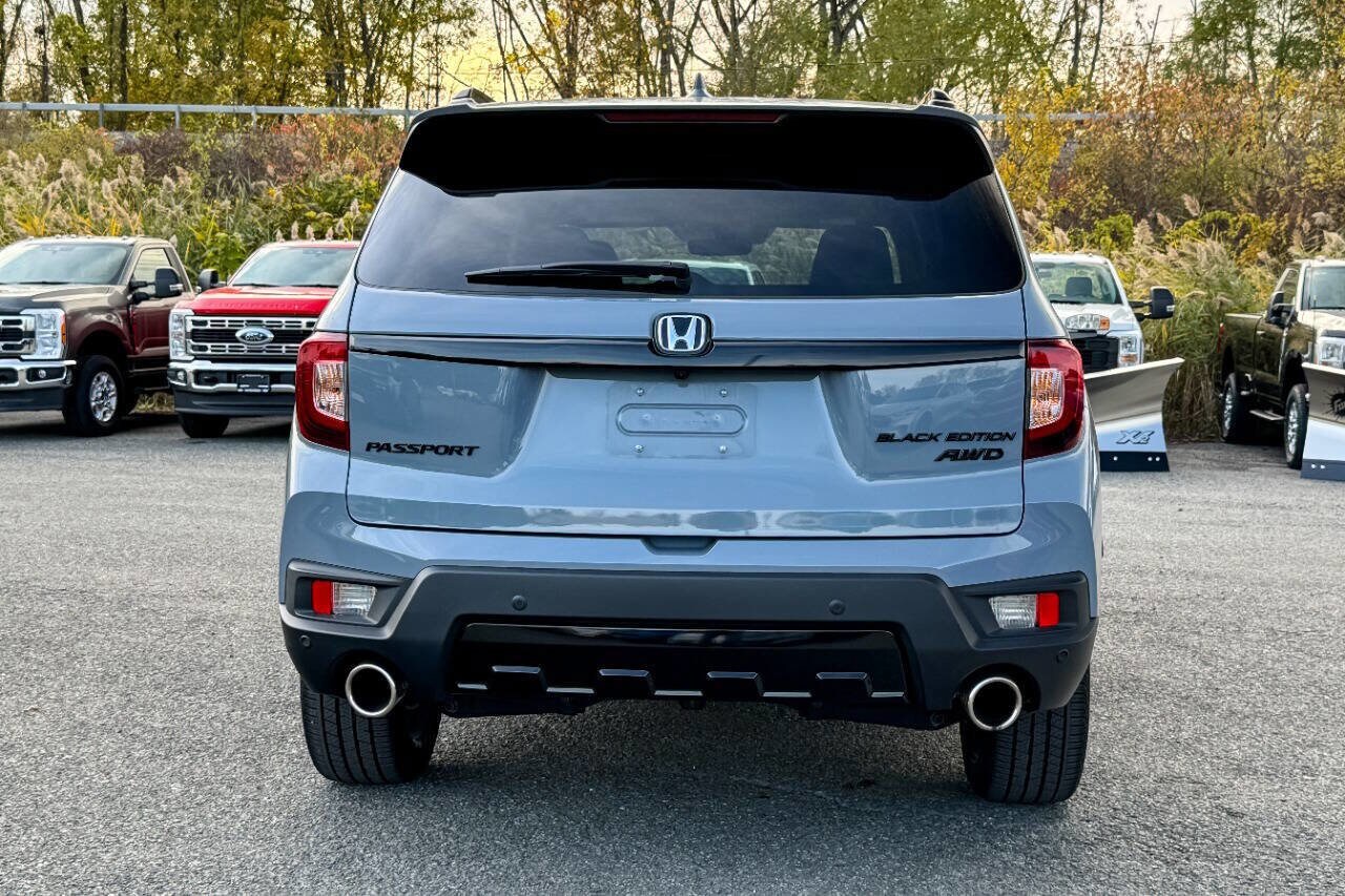 2024 Honda Passport Black Edition photo 3