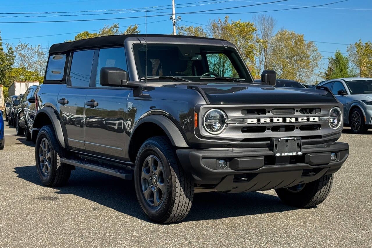 2024 Ford Bronco 4-Door Big Bend's photo
