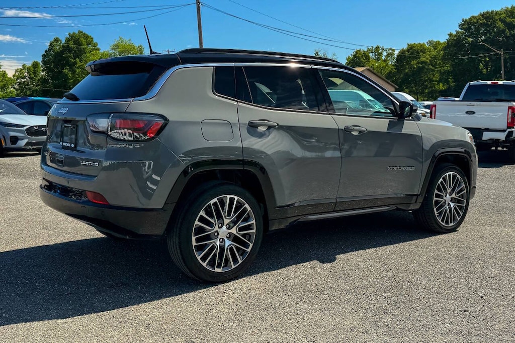 Used 2024 Jeep Compass Limited SUV