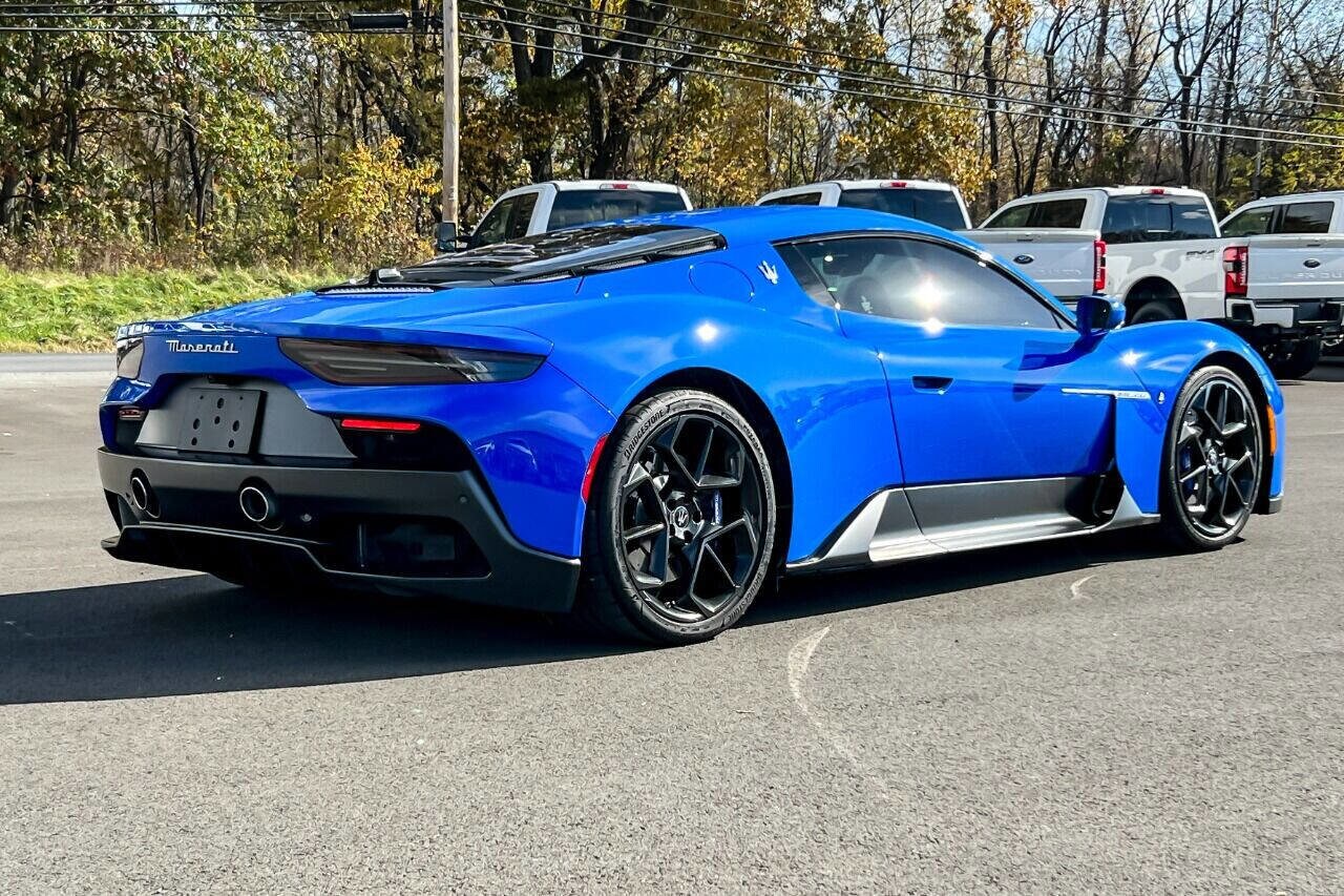 2022 Maserati MC20 Base photo 4