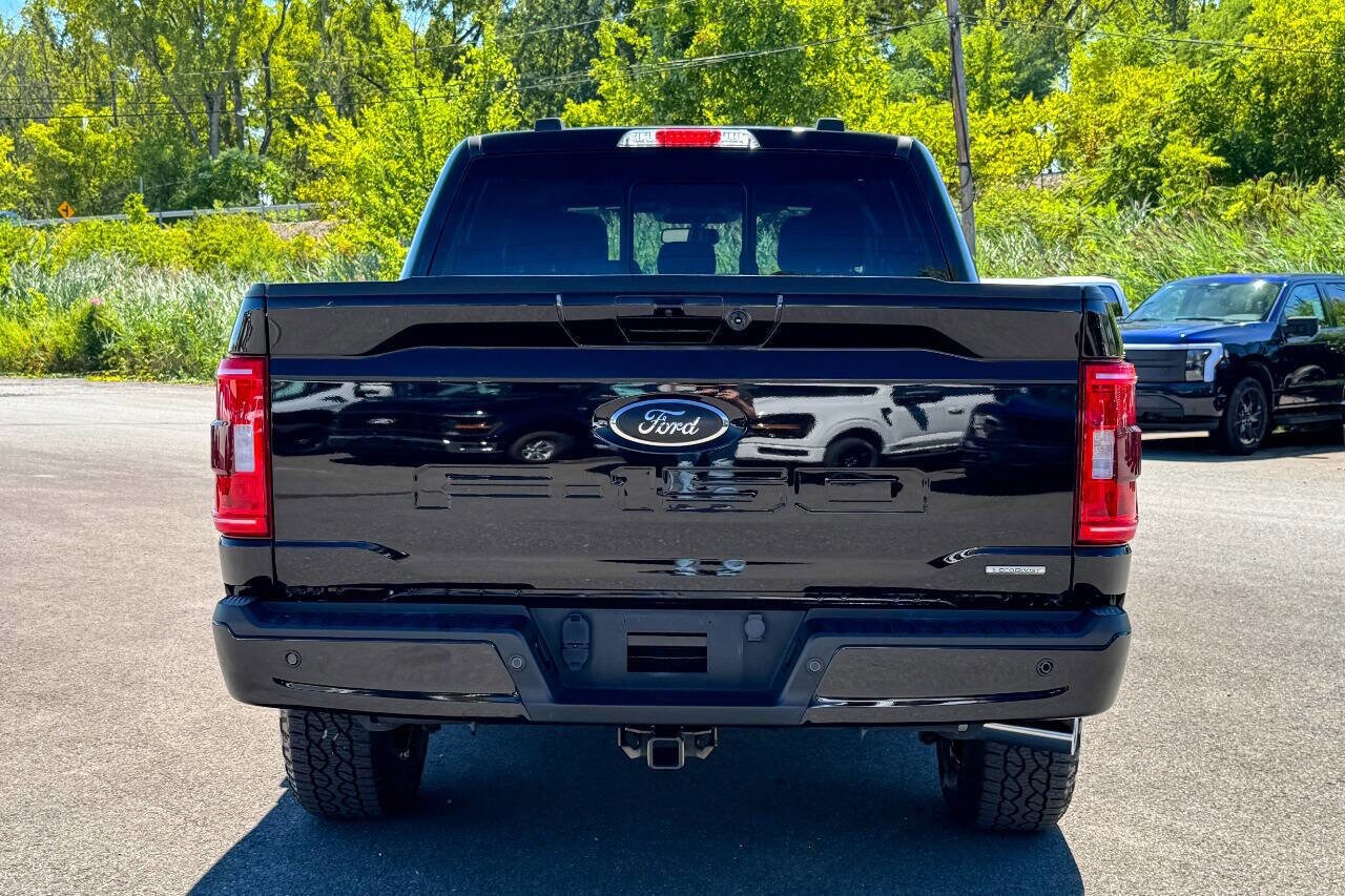 2022 Ford F-150 XLT photo 4