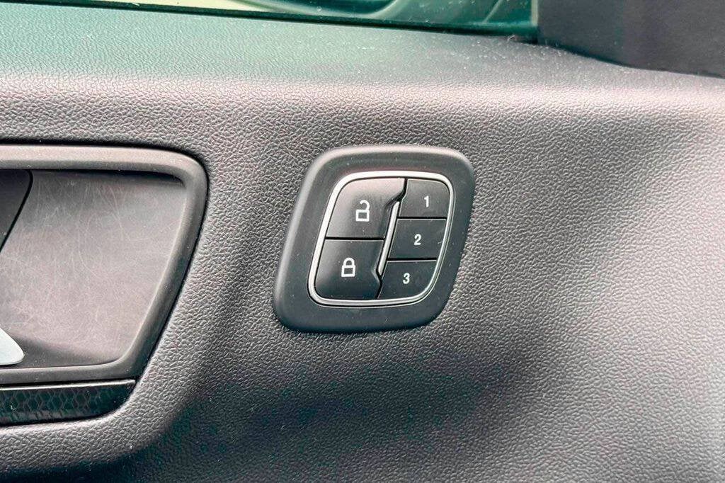 2022 Ford Escape SEL - Photo 21