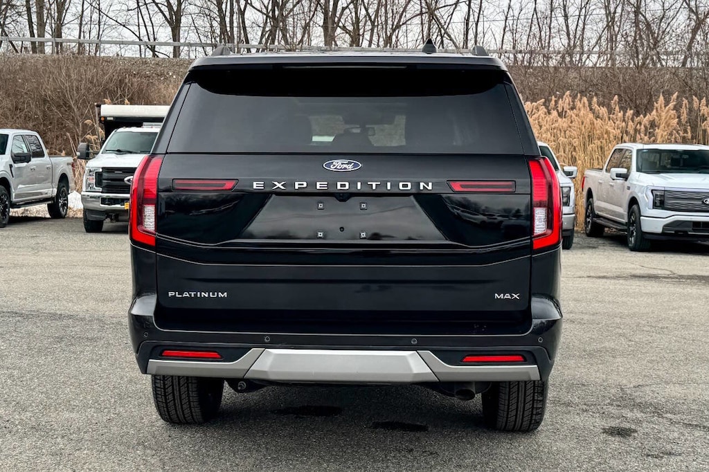 Used 2025 Ford Expedition Max Platinum SUV