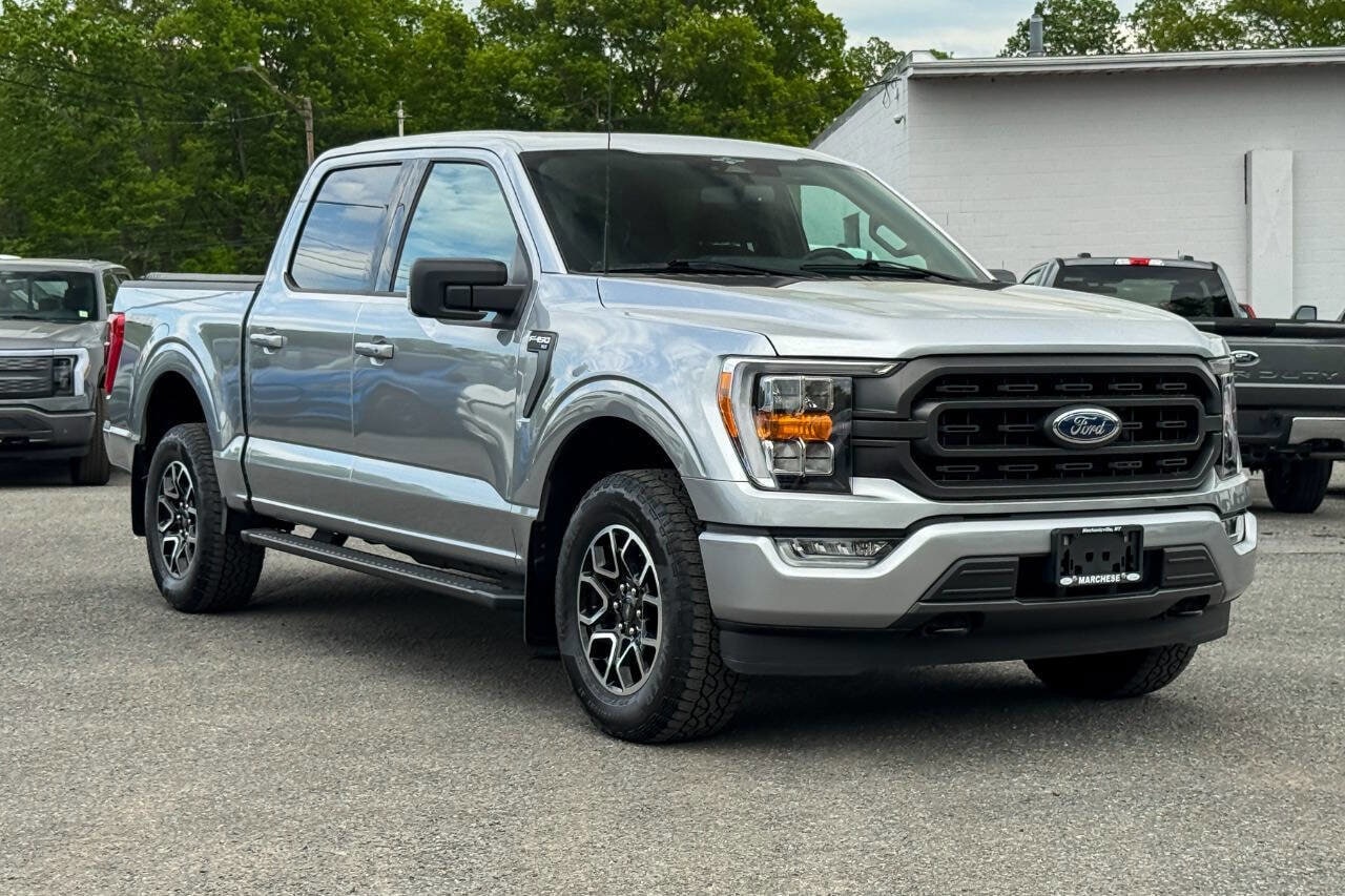 2023 Ford F-150 XLT 4x4 SuperCrew 5-1/2 Box's photo