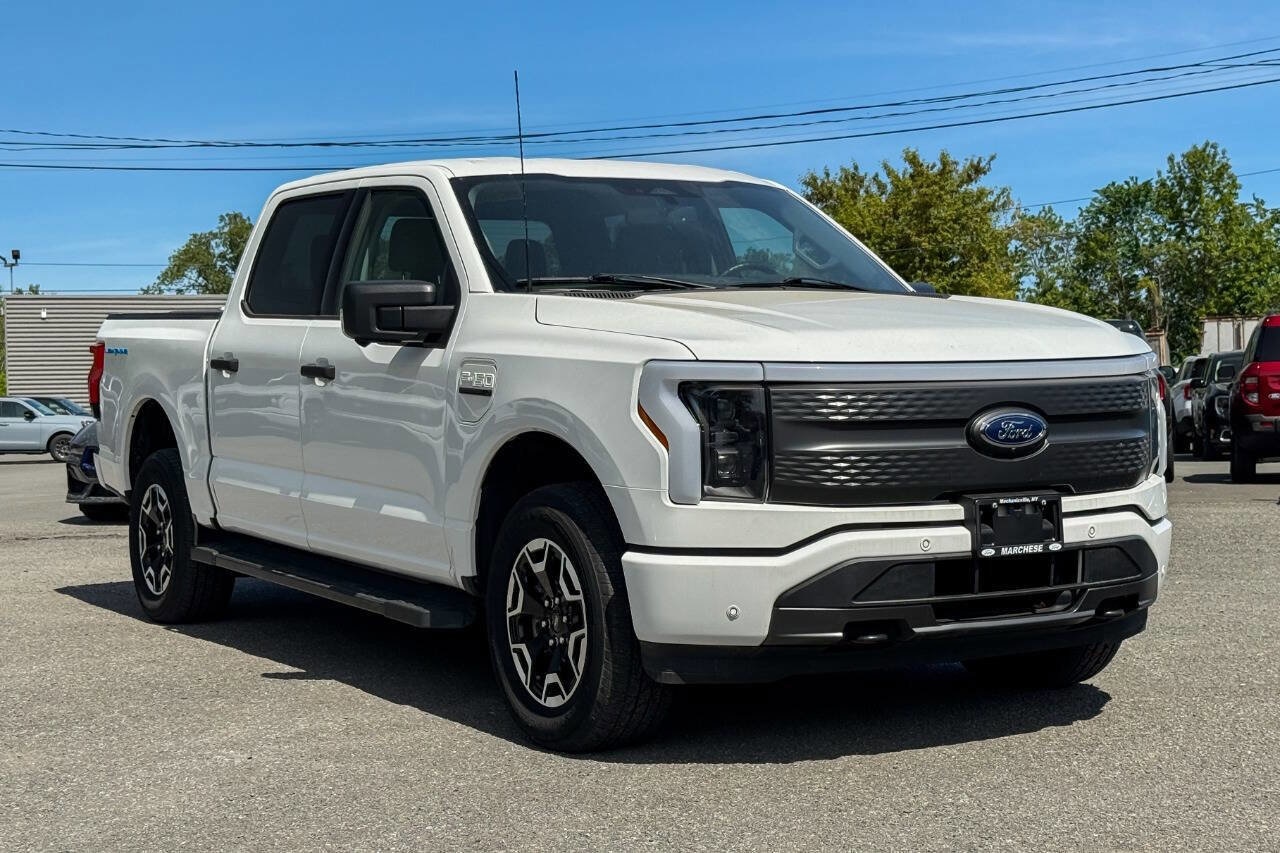 2023 Ford F-150 XLT 4x4 SuperCrew 5-1/2 Box's photo