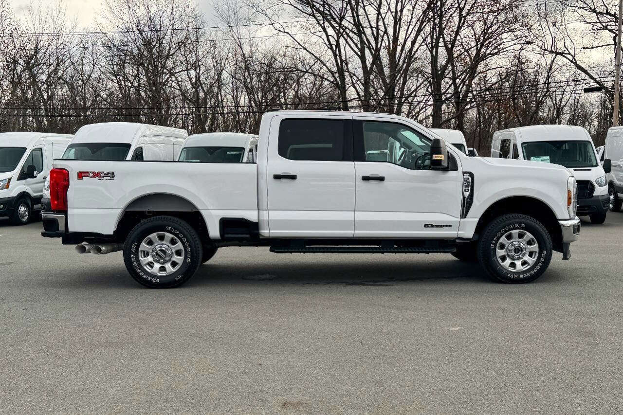 2024 Ford F-250 XL photo 2