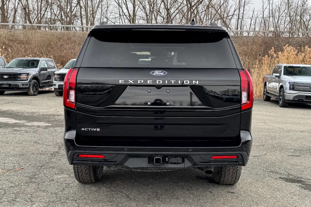 Used 2025 Ford Expedition Active SUV