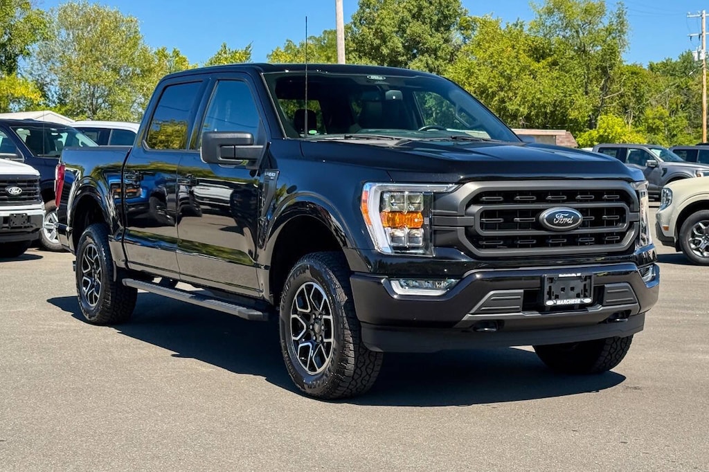 Used 2022 Ford F-150 XLT 4x4 4dr SuperCrew 5.5 ft. SB Truck SuperCrew Cab
