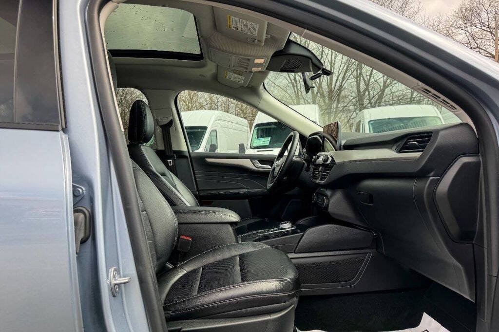 2022 Ford Escape SEL - Photo 9
