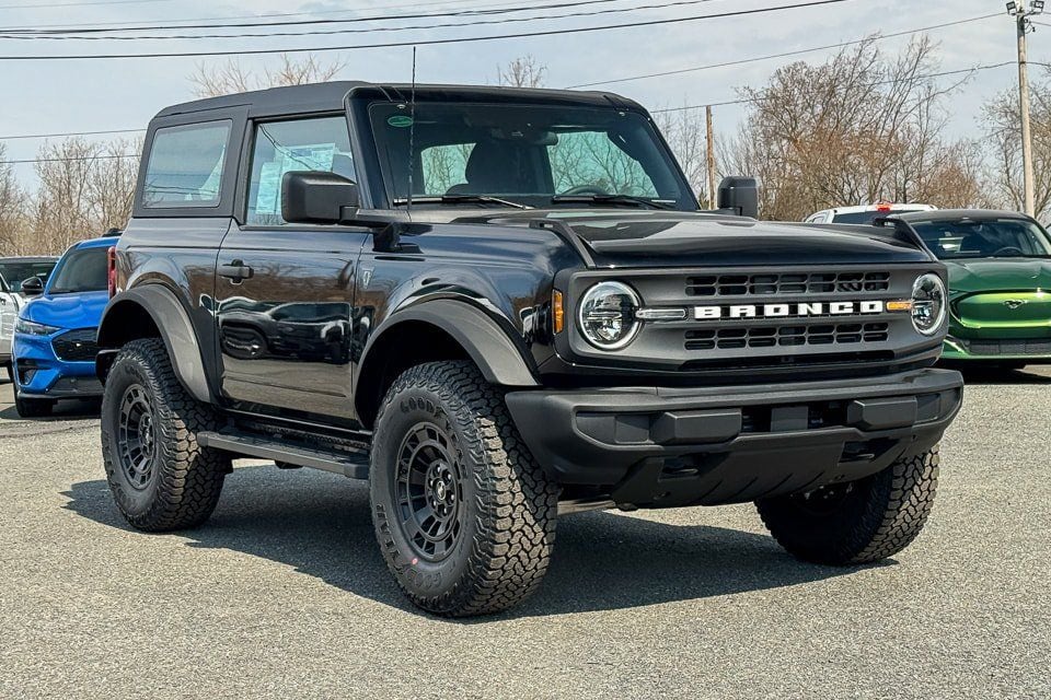 2026 Ford Bronco 2-Door Base