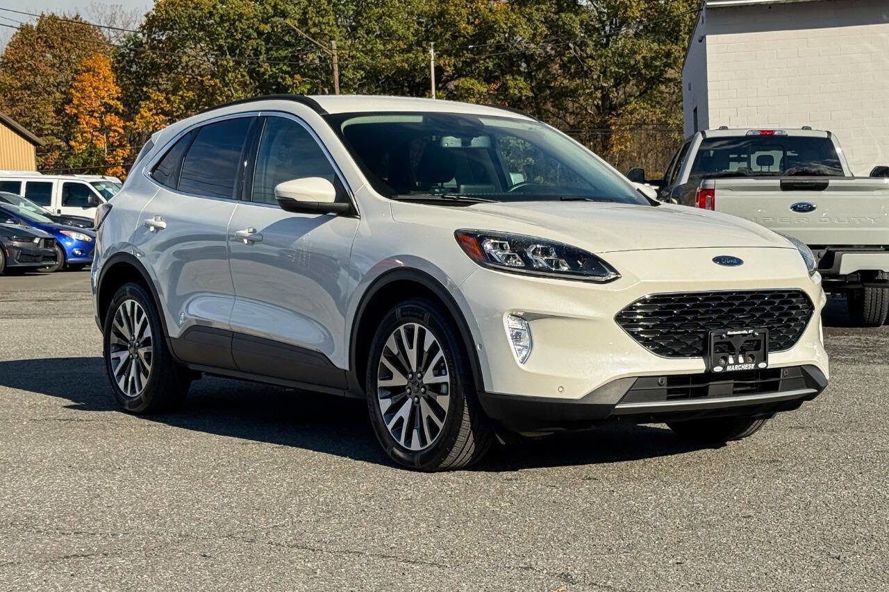 2020 Ford Escape Titanium