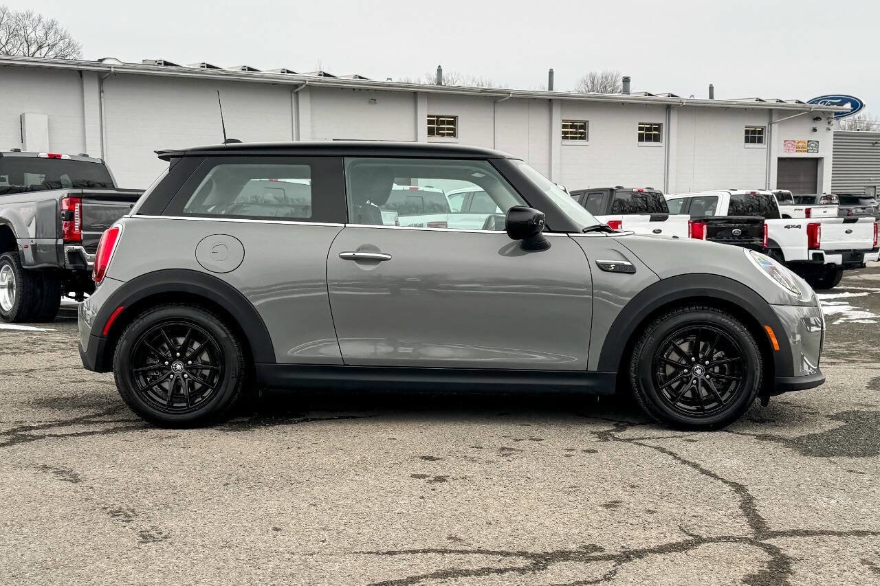 Used 2022 MINI Hardtop 2 Door SE with VIN WMW13DJ06N2R66220 for sale in Mechanicville, NY