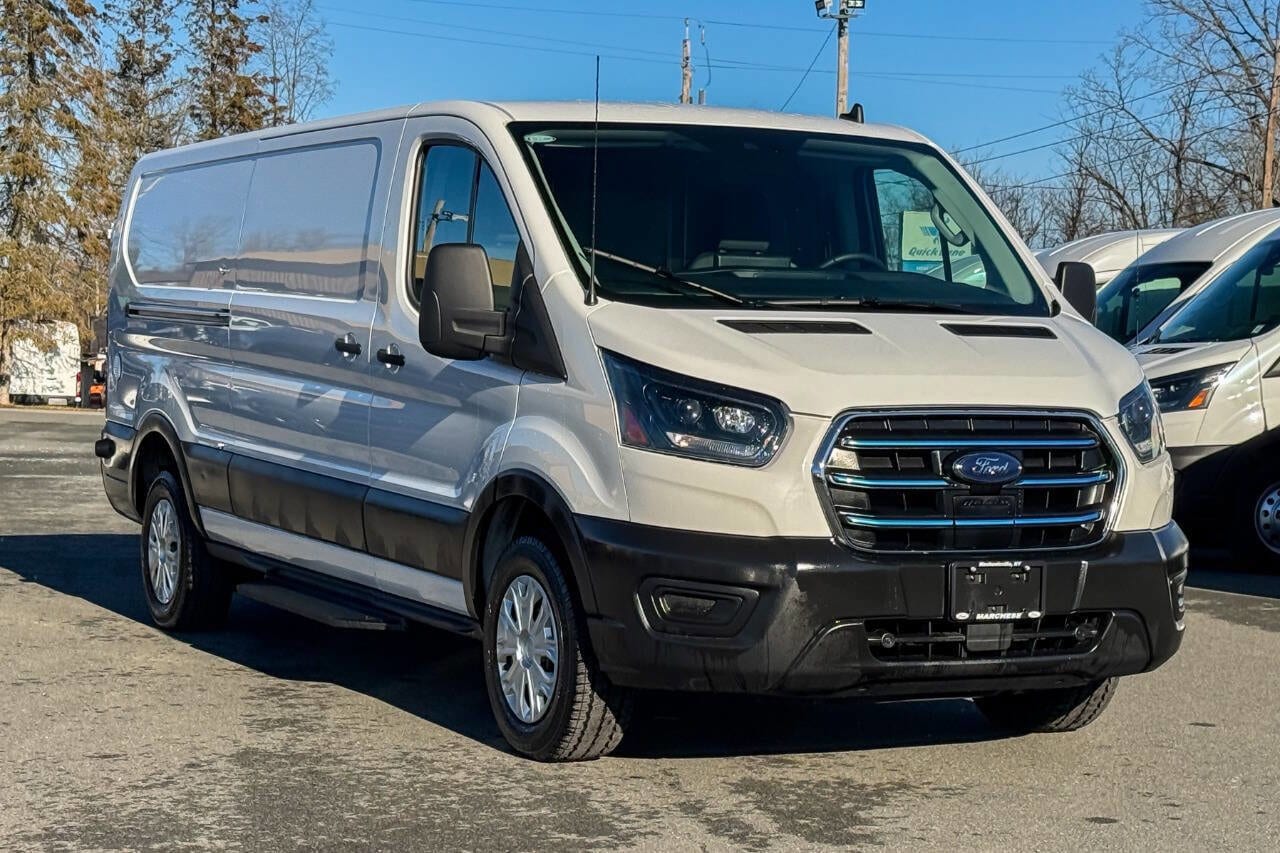 2024 Ford E-Transit Cargo Van Base's photo