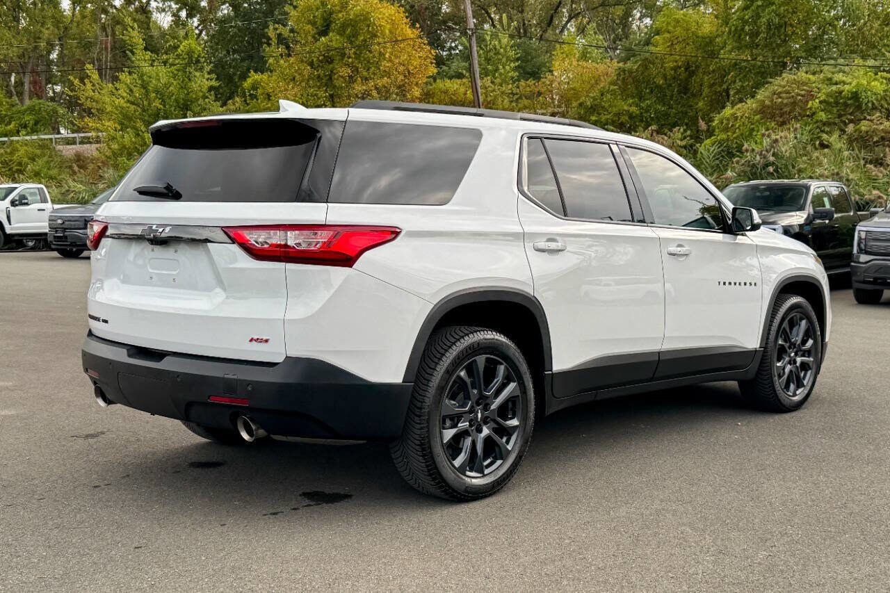 2020 Chevrolet Traverse RS photo 2
