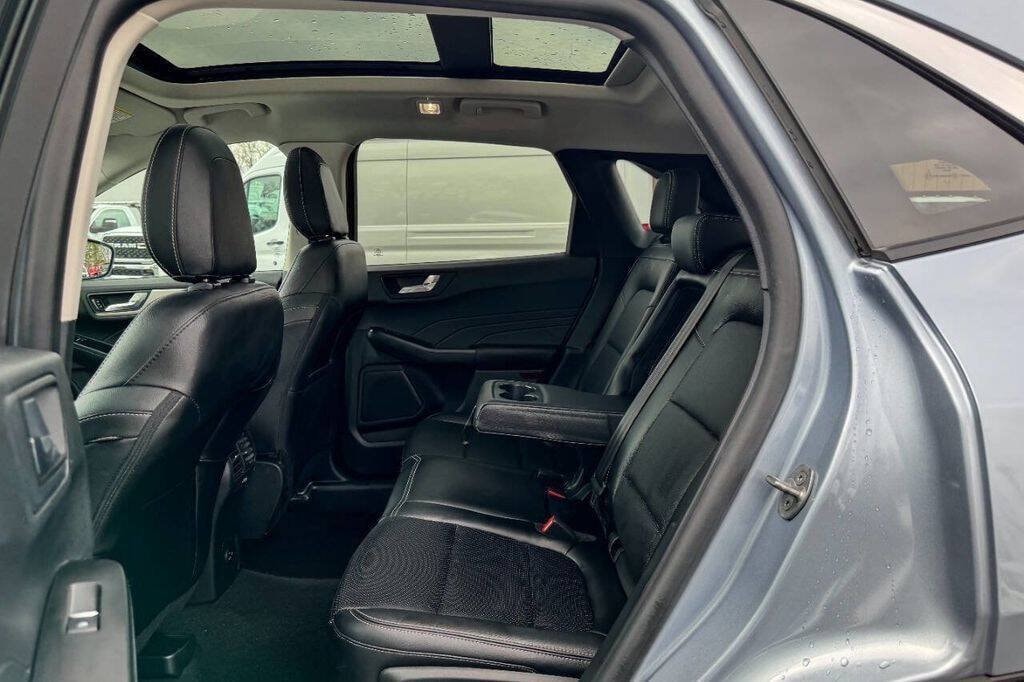 2022 Ford Escape SEL - Photo 15