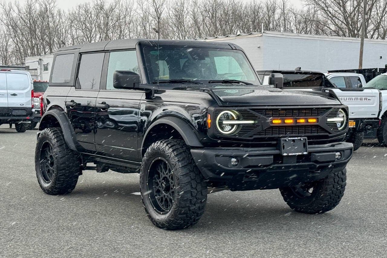 2023 Ford Bronco 4-Door Big Bend's photo