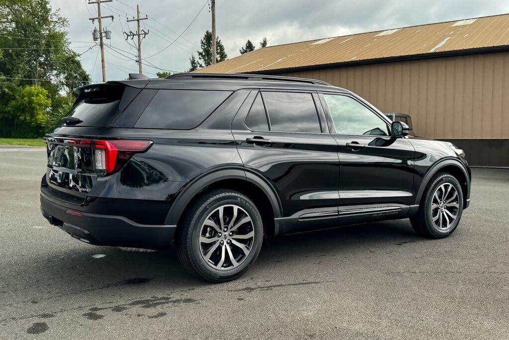 New 2026 Ford Explorer ST-Line SUV
