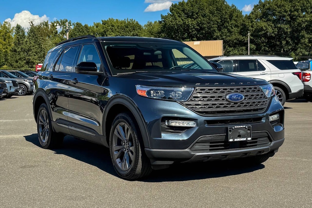 Used 2023 Ford Explorer XLT AWD 4dr SUV SUV