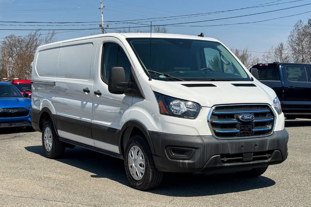 2022 Ford E-Transit Cargo Van