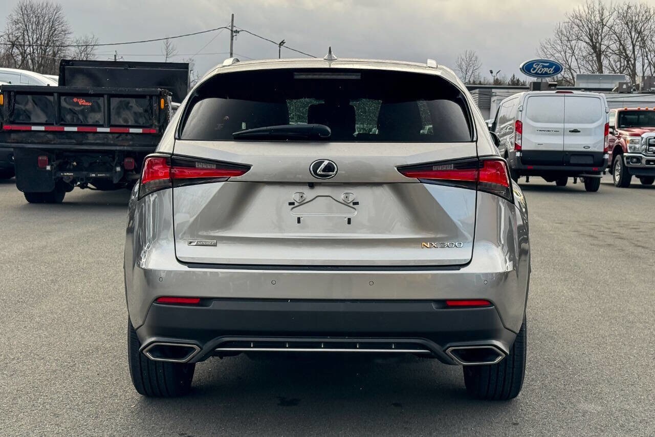 2020 Lexus NX 300 F SPORT photo 4