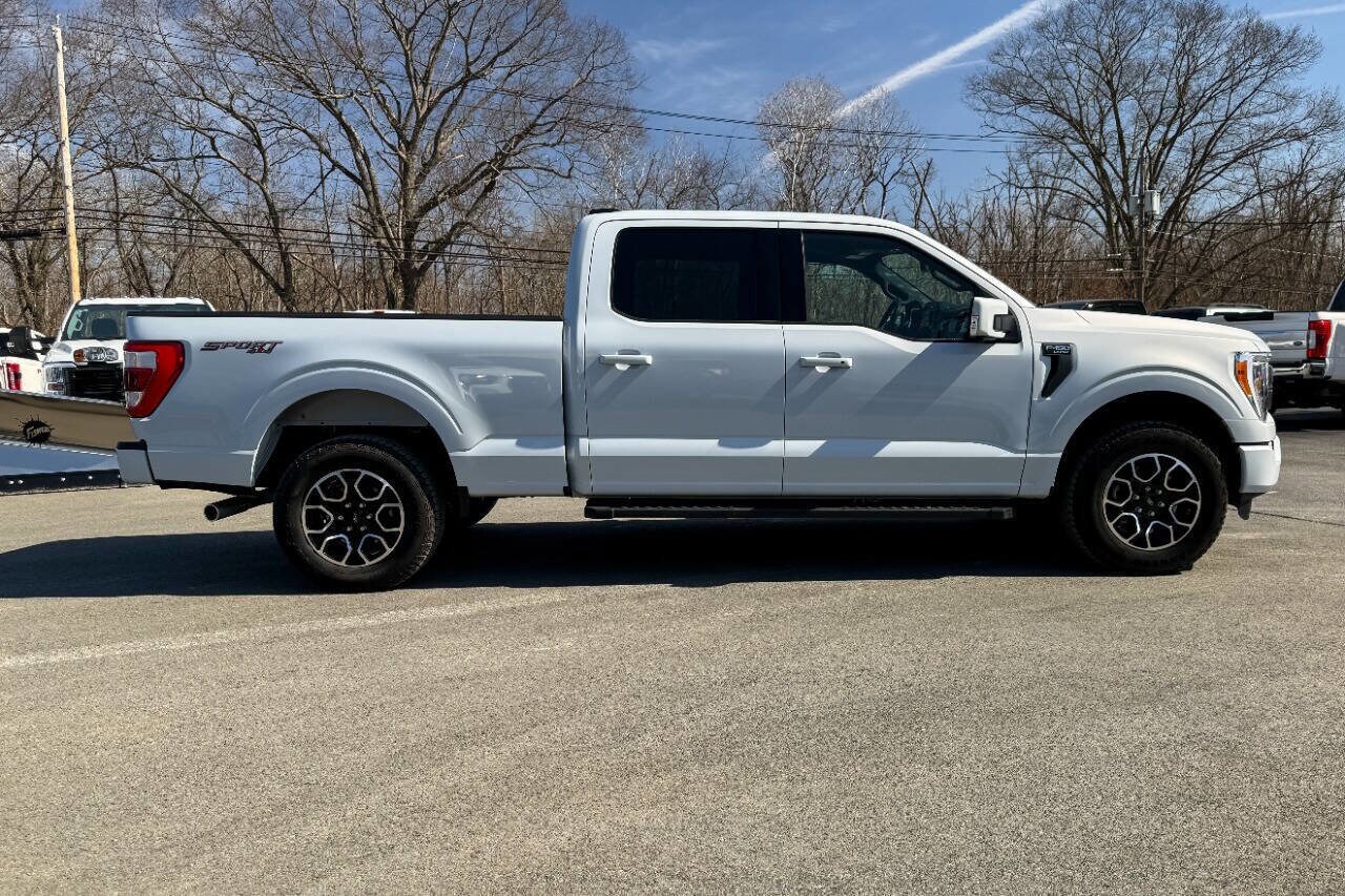 2022 Ford F-150 Lariat photo 2