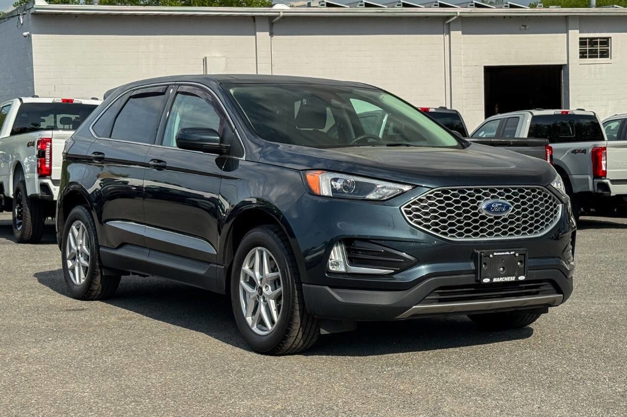 2024 Ford Edge SEL AWD's photo
