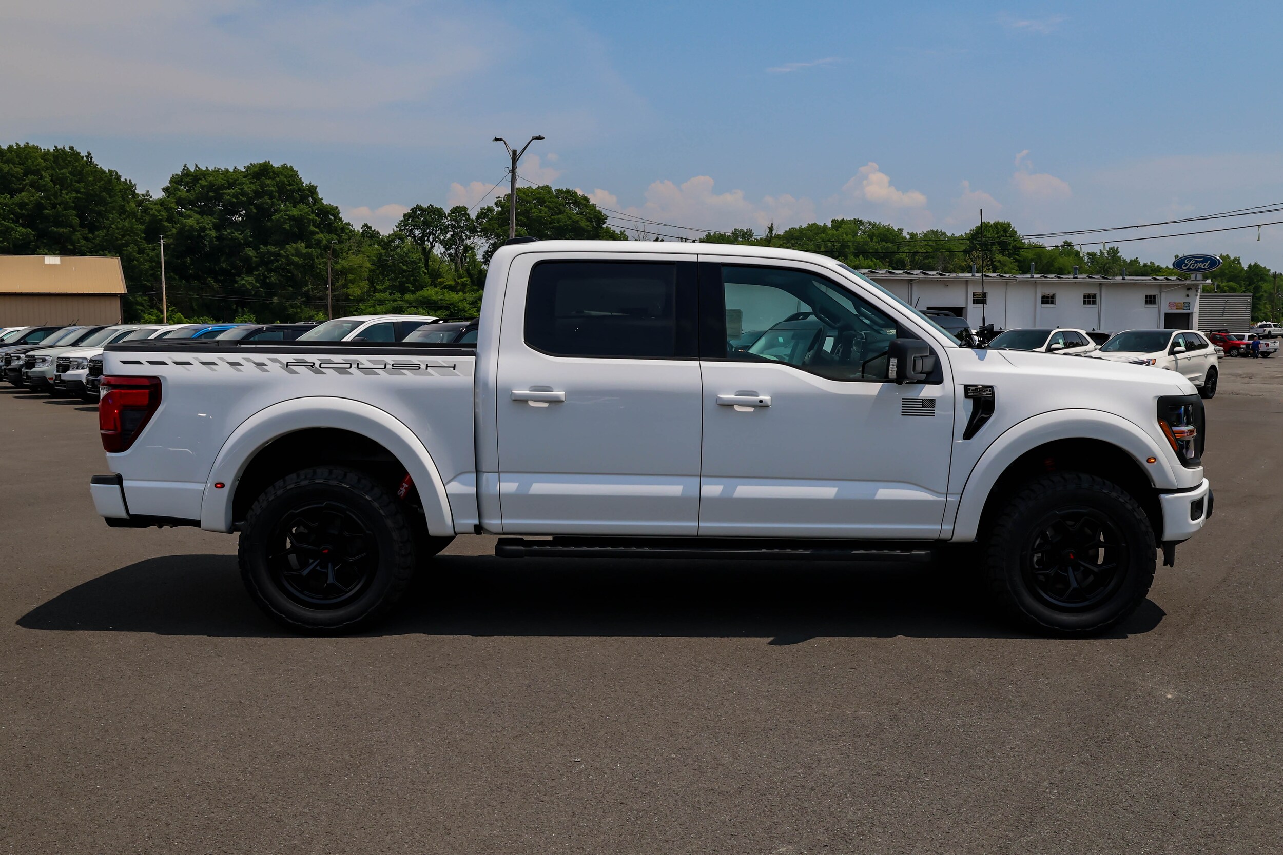 2024 Ford F-150 XLT photo 2