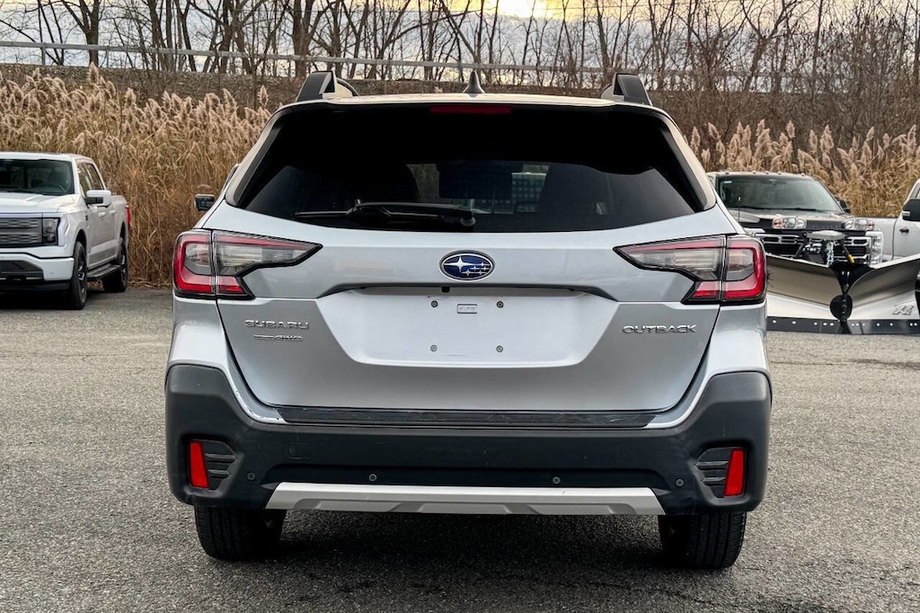 Used 2021 Subaru Outback Limited SUV