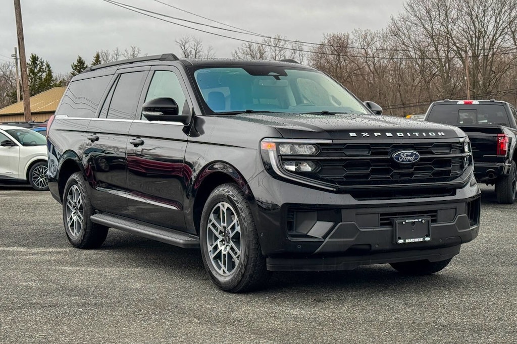 Used 2025 Ford Expedition Max Active SUV