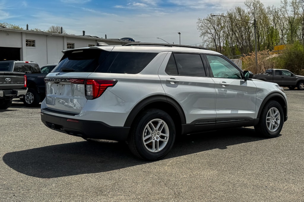 New 2026 Ford Explorer Active SUV
