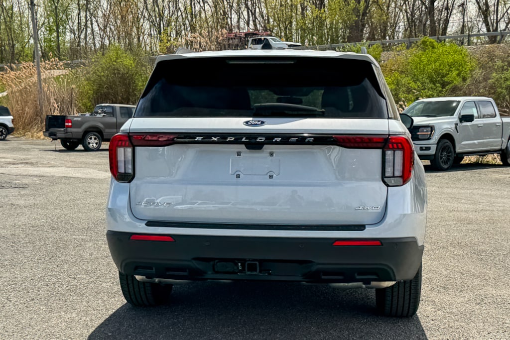 New 2026 Ford Explorer Active SUV