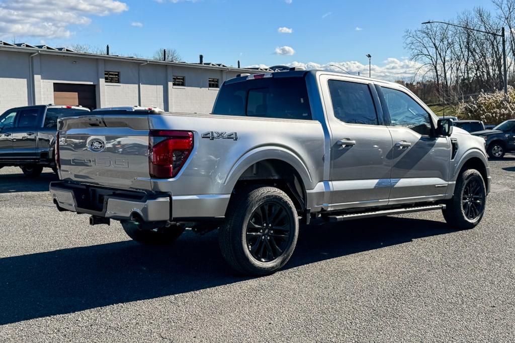 New 2025 Ford F-150 XLT Truck SuperCrew Cab